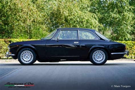 Alfa Romeo Bertone 2000 GTV 1972 Superclassics