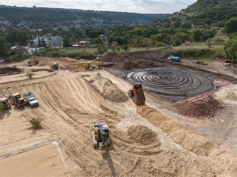 Enrique Vega Supervisa El Avance De Obra De Primaria De Nueva Creaci N