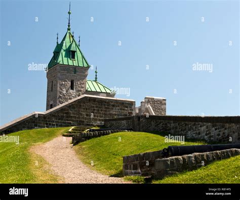 Walls of the Old City of Quebec Stock Photo - Alamy