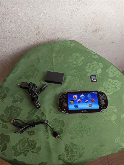 Konsola Sony Ps Vita Pch Gb Wifi Gra Oficjalne