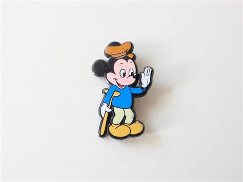 Vintage Disney Tiny Tim Mickey Mouse badge, A Christm… - Gem