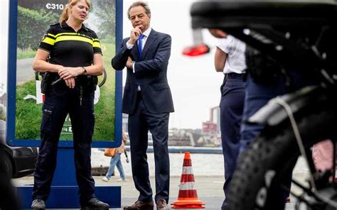 Minister Madlener Trapt Op Rem Helmplicht En Minimumleeftijd Fatbike