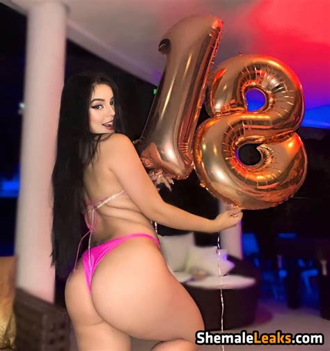 Bella Angel Dezoitou Bellaangeloficial Leaked Nude Onlyfans Photo