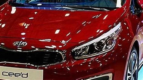 2016 Kia Cee D Facelift Revealing Image Pops Up