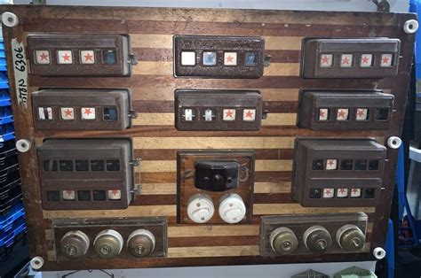 Thbfbs01 Electrical Fuse Boxes Meter Boxes And Switches Assorted Periods Types • Trevor Howsam