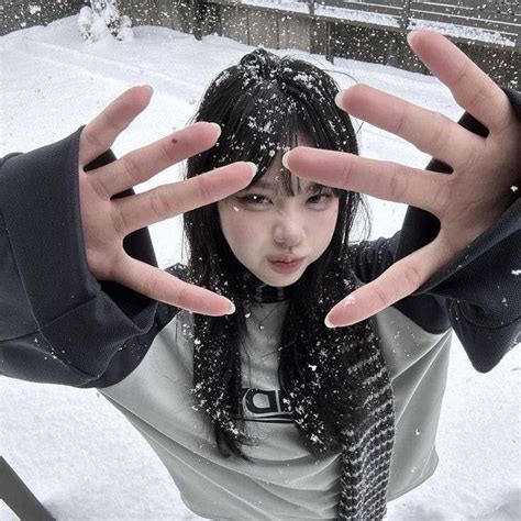 Selfie poses, Pretty selfies, Ideas for instagram photos
