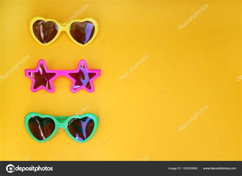 Various shapes of Sunglasses Stock Photo by ©AnastaRudneva 159300968