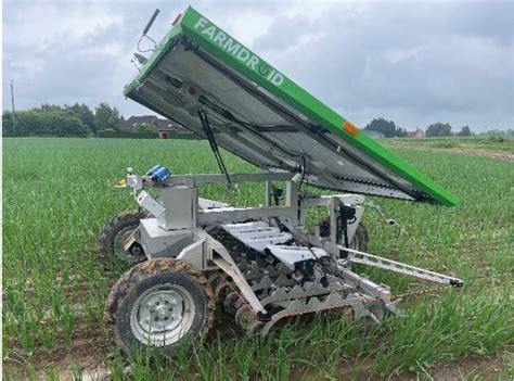 AG Group presenta el robot agrícola FarmDroid FD20