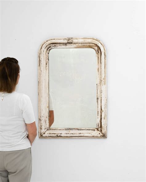 Wood White Patinated Mirror Schwung