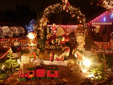 Thoroughbred Christmas Lights In Rancho Cucamonga California Gone