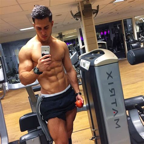 Aggregate More Than 135 Gym Selfie Poses Men Latest Nanoginkgobiloba Vn