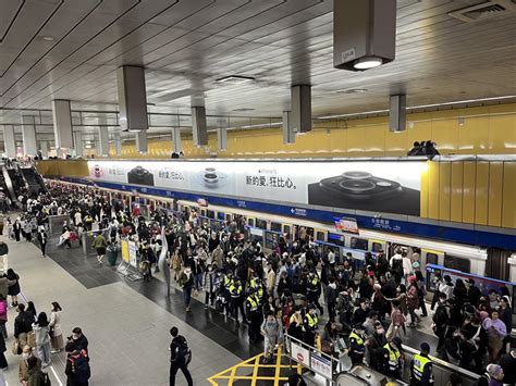 台北跨年晚會湧人潮「截至晚間7時」捷運運量達140萬人次 生活 工商時報