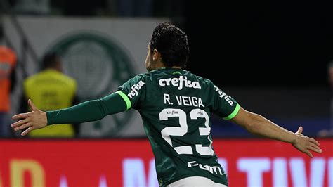 Raphael Veiga Marca Mais 1 E Se Isola Como Maior Artilheiro Do Allianz