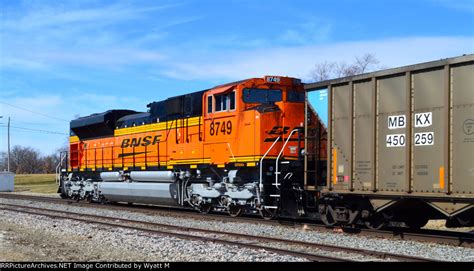 Bnsf 8749