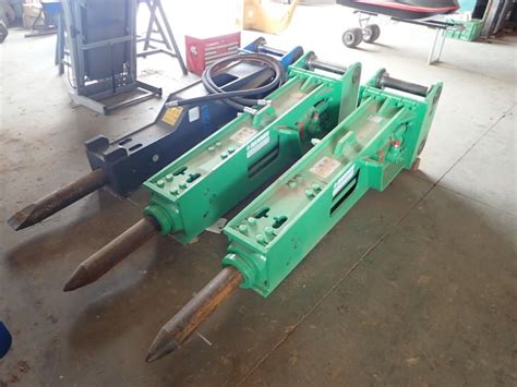 VARIOUS HYDRAULIC HAMMERS TO SUIT 20 25 TON EXCAVATOR For Sale