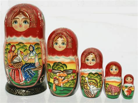 Russian matryoshka dolls on Matryoshka.biz