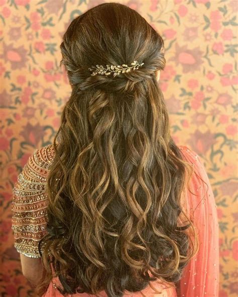 20 Stunning Curly Hairstyles Ideas For Indian Wedding Function Hair Styles Medium Curly Hair