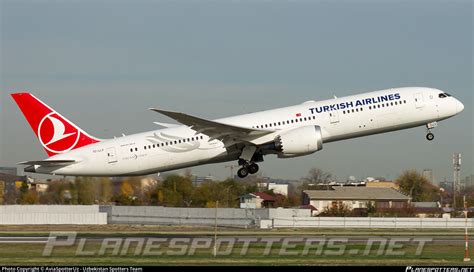 TC LLV Turkish Airlines Boeing 787 9 Dreamliner Photo By AviaSpotterUz