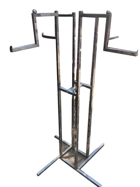 6 5 Feet 202 Stainless Steel Garment Display Rack For Shop At Rs 5000