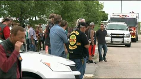 Waco On Guard After Biker Gang Shootout Leaves 9 Dead Wsvn 7news