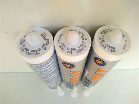 Под заказ. Коробка. Герметик распыляемый SIMP SPRAY, 12 штук герметика.
