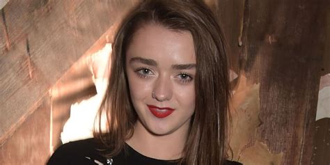 This Maisie Williams Lookalike Is So Good She Fooled A Major Game Of