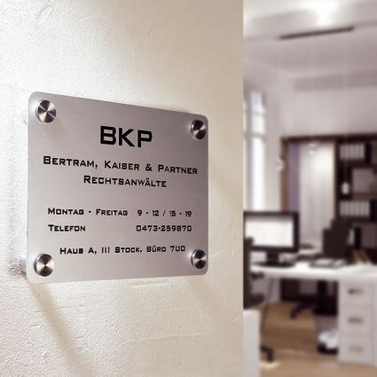 Портфолио за рекламата - Табели / дистанционери - Търговия, внос ...