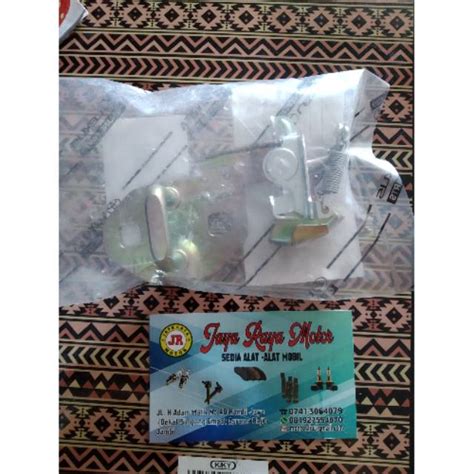 Jual Striker Doorlock Dorlock Bagasi Lock Pengunci Bagasi Avanza Old