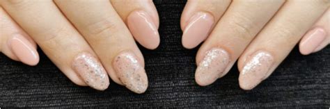 Gelnägel Beige Braun Nude