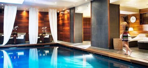 Renaissance Paris Vendome Hotel | Hotel, Paris hotels, Pool lounge