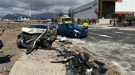 Accidente M Ltiple Ag Imes Un Conductor Se Estrella Contra Cinco