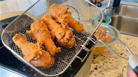 How To Make The Best Mustard Fried Chicken Soulfood Youtube