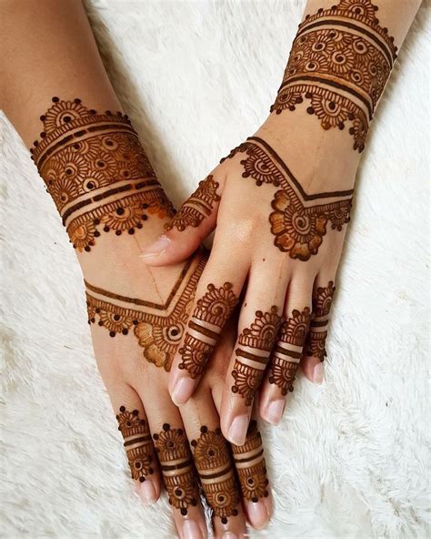 Pin By Sobia Ali On Mehandi Mehndi Design Pictures Stylish Mehndi