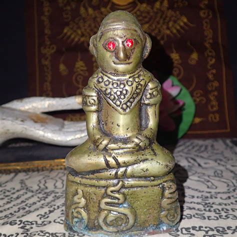 Phra Chai Ngang Statue Holy Thai Amulet Small Buddha Talisman