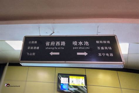 贵阳最繁华的商业街，两大地标建筑拆除后，便没了步行街的模样喷水池步行街贵阳新浪新闻