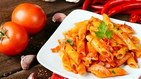 Penne All Arrabbiata La Ricetta Tradizionale Romana La Cucina Italiana