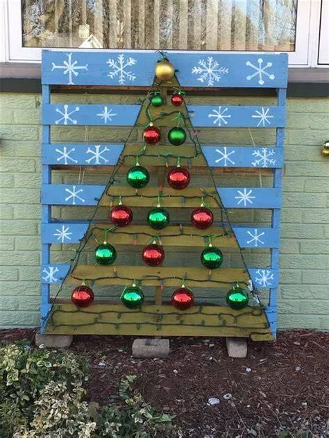 Easy Diy Budget Outdoor Christmas Decoration Ideas Artofit