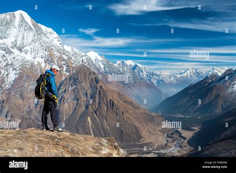 Guía De Montaña Sherpa Nepalí En El Manaslu El Circuito Trek Nepal