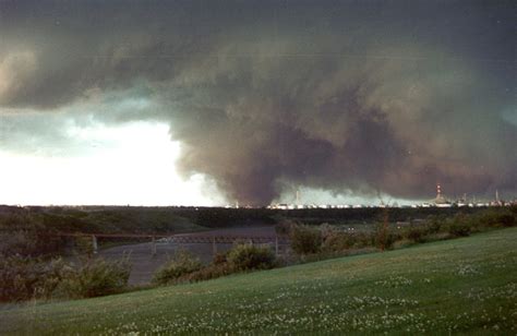 Edmonton Alberta F4 Tornado July 31 1987 Tornado Talk