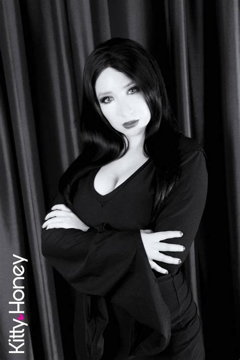 Morticia Cosplay Cosplaygirls