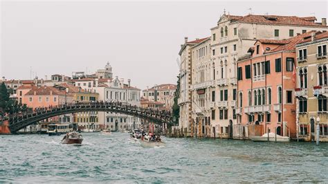 The Ponte dell'Accademia in Venice: Facts, tips & photos