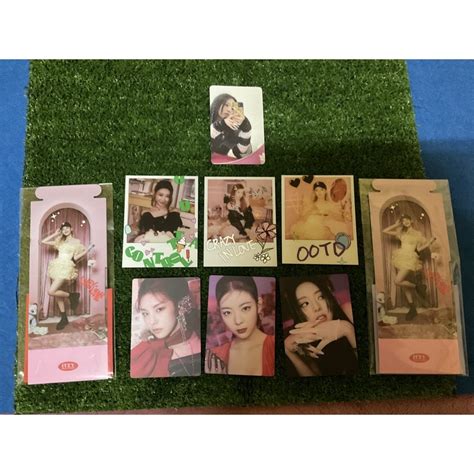 Itzy Photocard Crazy In Love Limited Yeji Lia Ryujin Yuna Chaeryeong