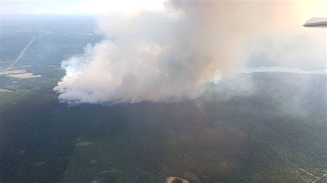 British Columbia Wildfires 14 000 Evacuated As Fires Spread Bbc News