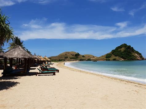 Pesona Danau Toba Hingga Mandalika Yang Membius Wisatawan Okezone Travel