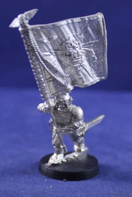 WARHAMMER 40K IMPERIAL Guard Cadian Standard Banner Bearer Metal