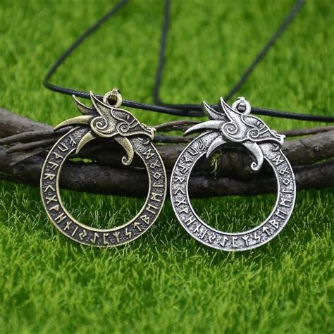 Runa Runor Amulett Gotiska Tillbeh R Ouroboros Norse Dragon Goth