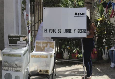 Empleados Del Ine Buscan Amparo Contra Plan B De Reforma Electoral