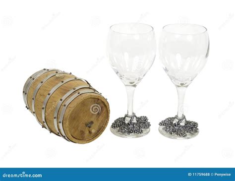 Houten Eiken Vat En Glazen Stock Foto Image Of Decanteren 11759688