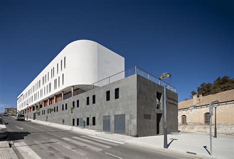 Galería De Biblioteca Municipal De Baza Redondo Y Trujillo