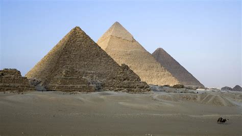 Egypte Des Images De Nus Sur La Pyramide De Kh Ops Cr Ent Un Toll